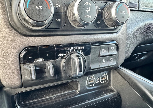 Dodge RAM cena 185000 przebieg: 58000, rok produkcji 2021 z Chojnice małe 121